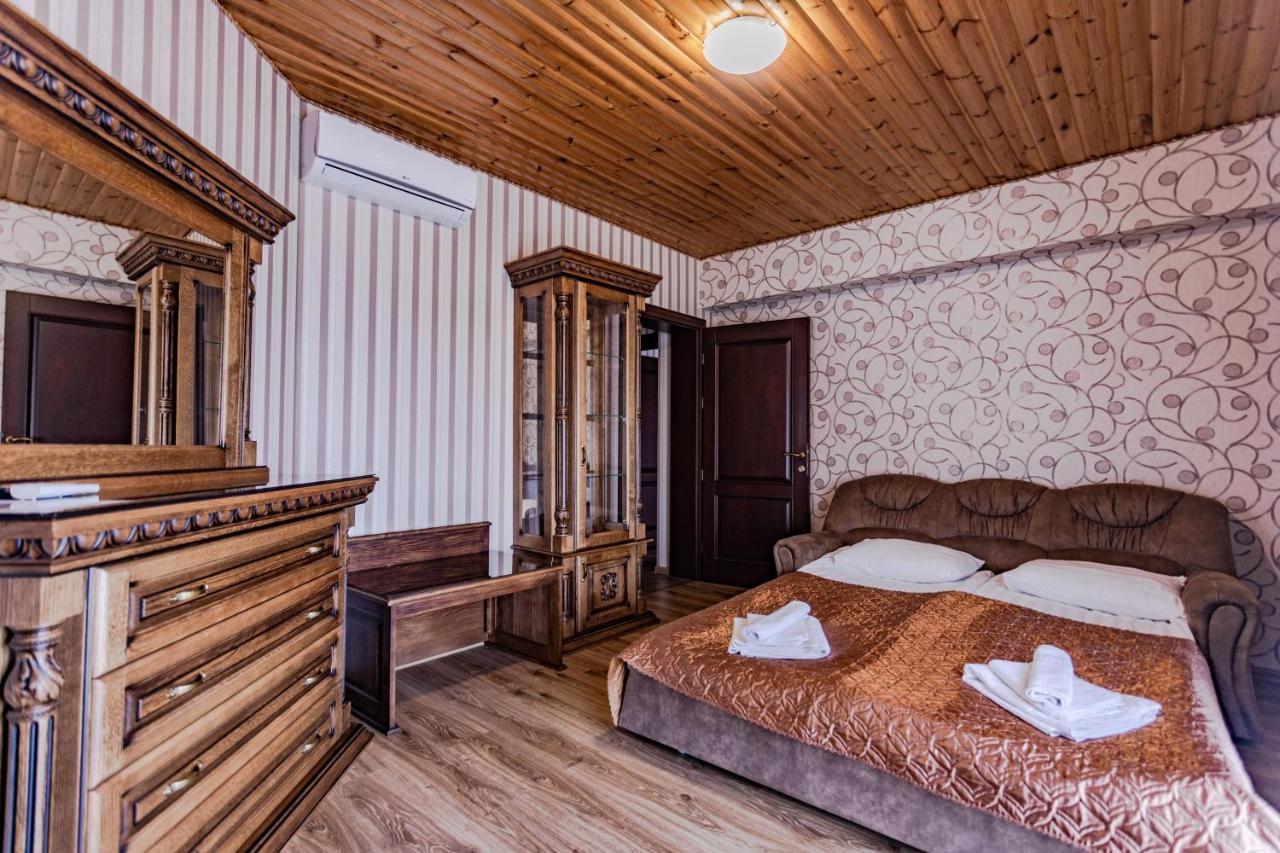 Guest House Villa Lamperti Dyyda Exterior foto